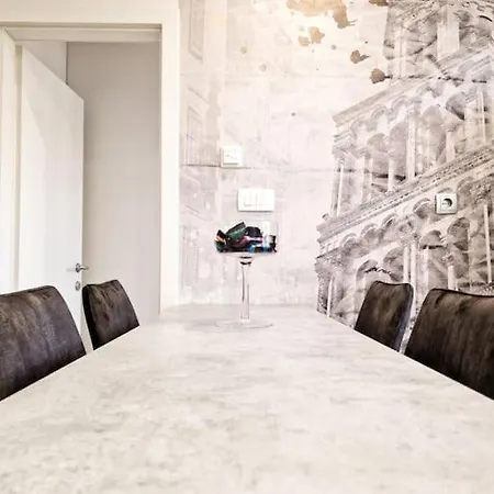 Monlux Apartment *