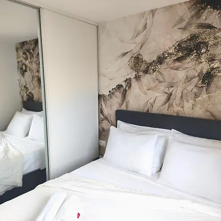 Apartamento Monlux Studio- Free Public Parking-easy Walk To The Center Split