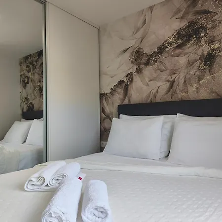 Monlux Studio- Free Public Parking-easy Walk To The Center